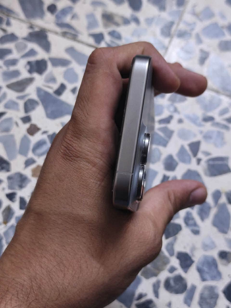ايفون 15 برو ماكس • تيتانيوم • ٢٥٦