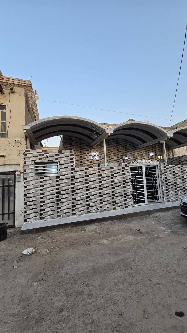 دارللبيع طابق واحد مربع م،120متر دور الهندية غرف نوم 2 مطبخ صحيات عدد 2 استقبال السعر بيع 130بي مجال اتصال بالمكتب اوخاص واتساب موجود ***********ابومنتظر
