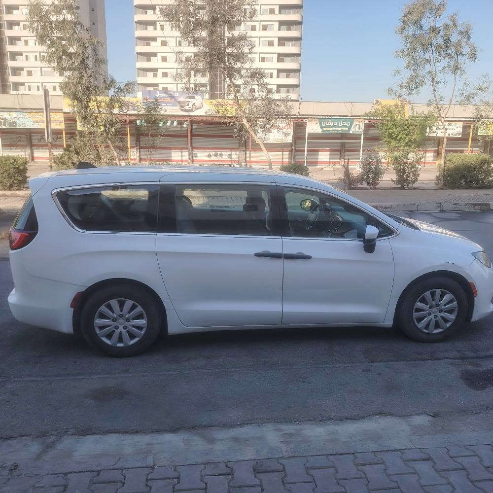 محرك جديد ٢٠٢٤ مال گصه اليوم شديناه اربع تايرات جديد صدر جديد
شرط التحويل
نقص جوزة دهن عاطل 
وغاز مال تبريد بسبب تبديل المحرك 
المكان كركوك. القادسية الاولى للأستفسار اتصال او واتس *********** كركوك, العراق
