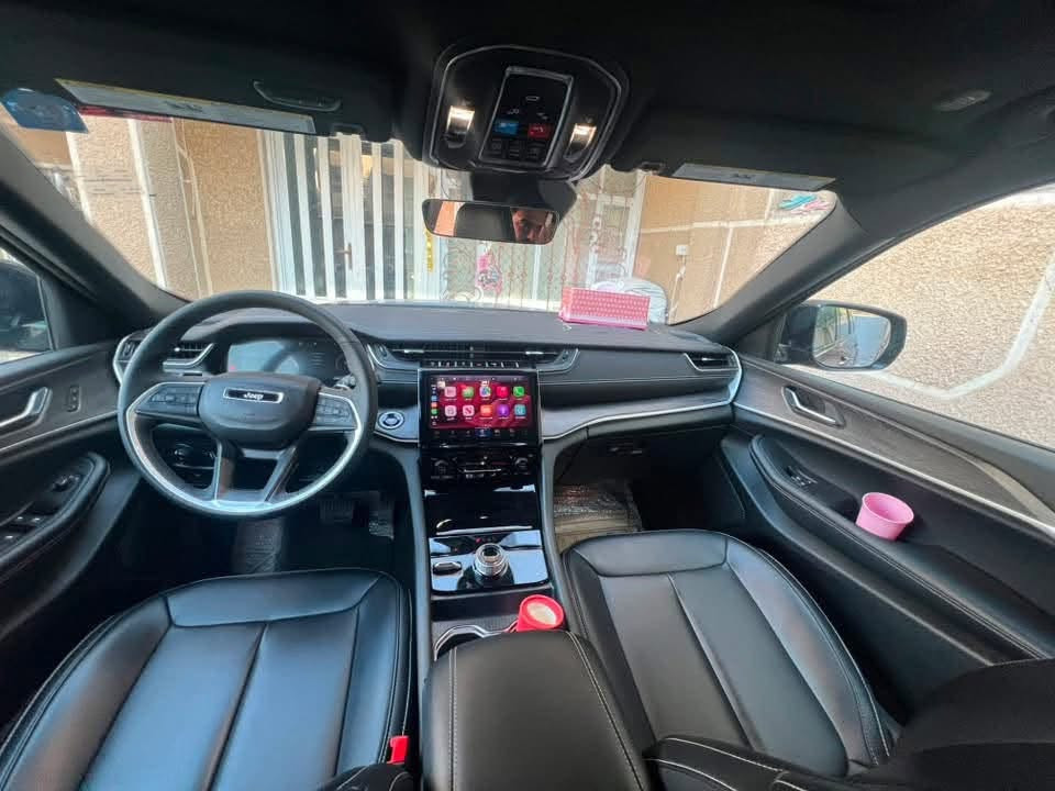 🚗 السيارة:  2025 Jeep Grand Cherokee, L Limited مرقم بغداد بيع او مرواس 

⚠️ الضرر :  جاملغ جه السايق صبغ فقط مكفول الشاصي ولغود 

↔️المسافة:  8.000 ميل

🔲 المحرك:  3.6L, V6

بانوراما 

تدفه كشنات وستيرن

كشنات ميموري

مانع انزلاق 

كشنات جلد

كامرات داخليه 

شاشة كبيرة

صندوق كهربائي 

ثلاثه انظمة سياقة 

نقطه عمياء 

تشغيل عن بعد 

شفتات ستيرن 

ثلاثه قطع تبريد 

هاي موصفات الي اعرفها بعد اكو هواي موصفات مااعرفها

للستفسار ***********
