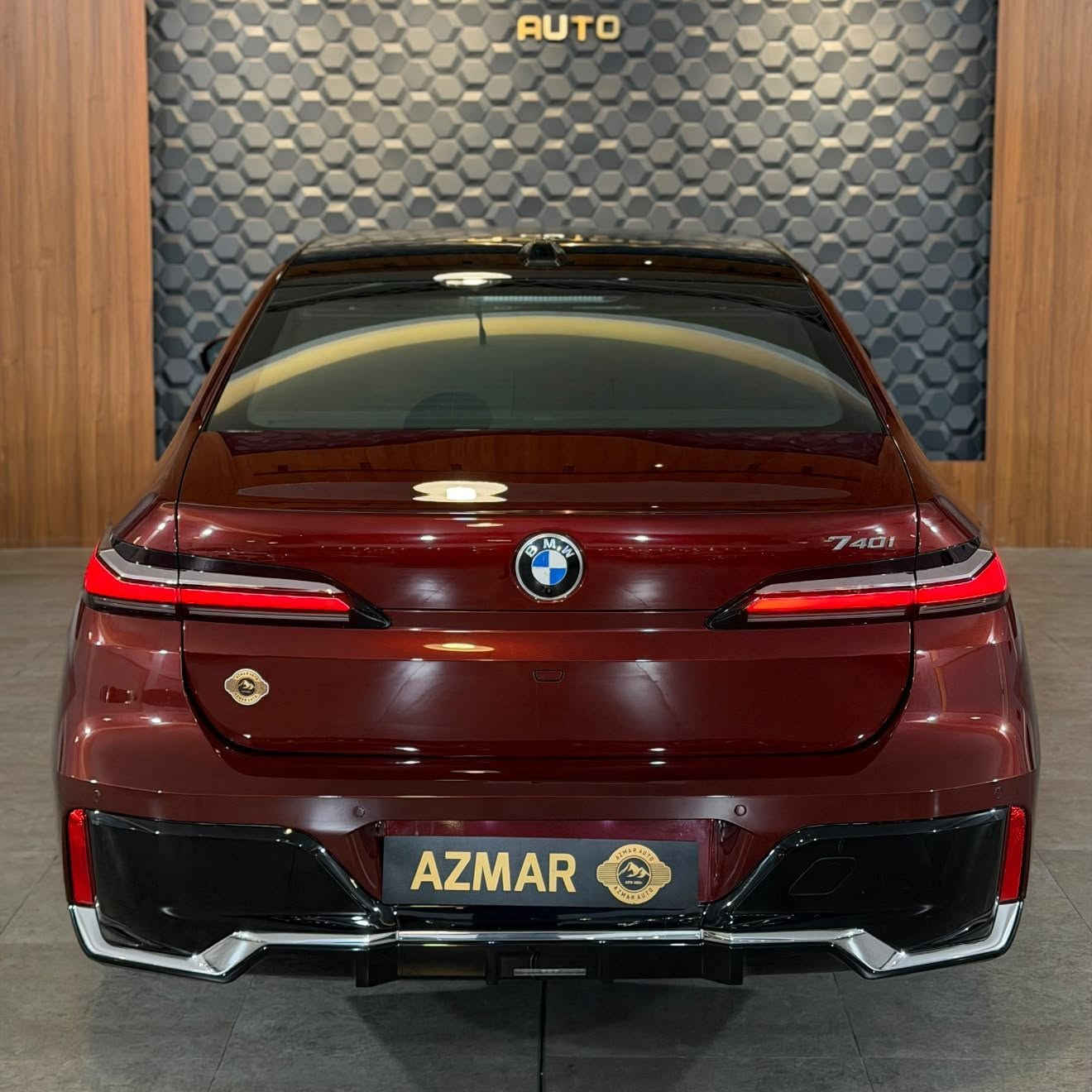 فخر الصناعة الالمانية🇩🇪
BMW 740i (2025)🔥

‎ماشية : 20 الف ✅
لون اكثر من مميز دم الغزال🩸 داخل كريمي

‎مواصفات السيارة فول الفول 

ابواب شفط

بنوراما Sky lounge

جكات

سماعات Bowers & wilkins

داتاشو

ناضور بيها

‎تشغيل عن بعد

رادار امامي و خلفي

اوتو بارك

٤ كامرات

صندوك شفط

انارة كرستالة متعددة الالوان

كشنات جلد 

كشنات تدفئة و تبريد

ستيرن هيتر

كشنات كهربائي

كشنات ميموري

ويالة M بلادية

ستيرن M بلادية

شاشة بالابواب الخلفية(تحكم مواصفات السيارة)

تصاميم (My mode) تبديل الاوضاع

اوتو هولد

تحكمات كامل الستيرن

تغير اشكال الكيج

مواصفاتها متخلص و بعد هواية متنذكر

السعر : 795$ ورقة

للاستفسار : ***********

العنوان : السليمانية المعارض الجديدة شركة ازمر اوتو معرض رقم ٣٤

