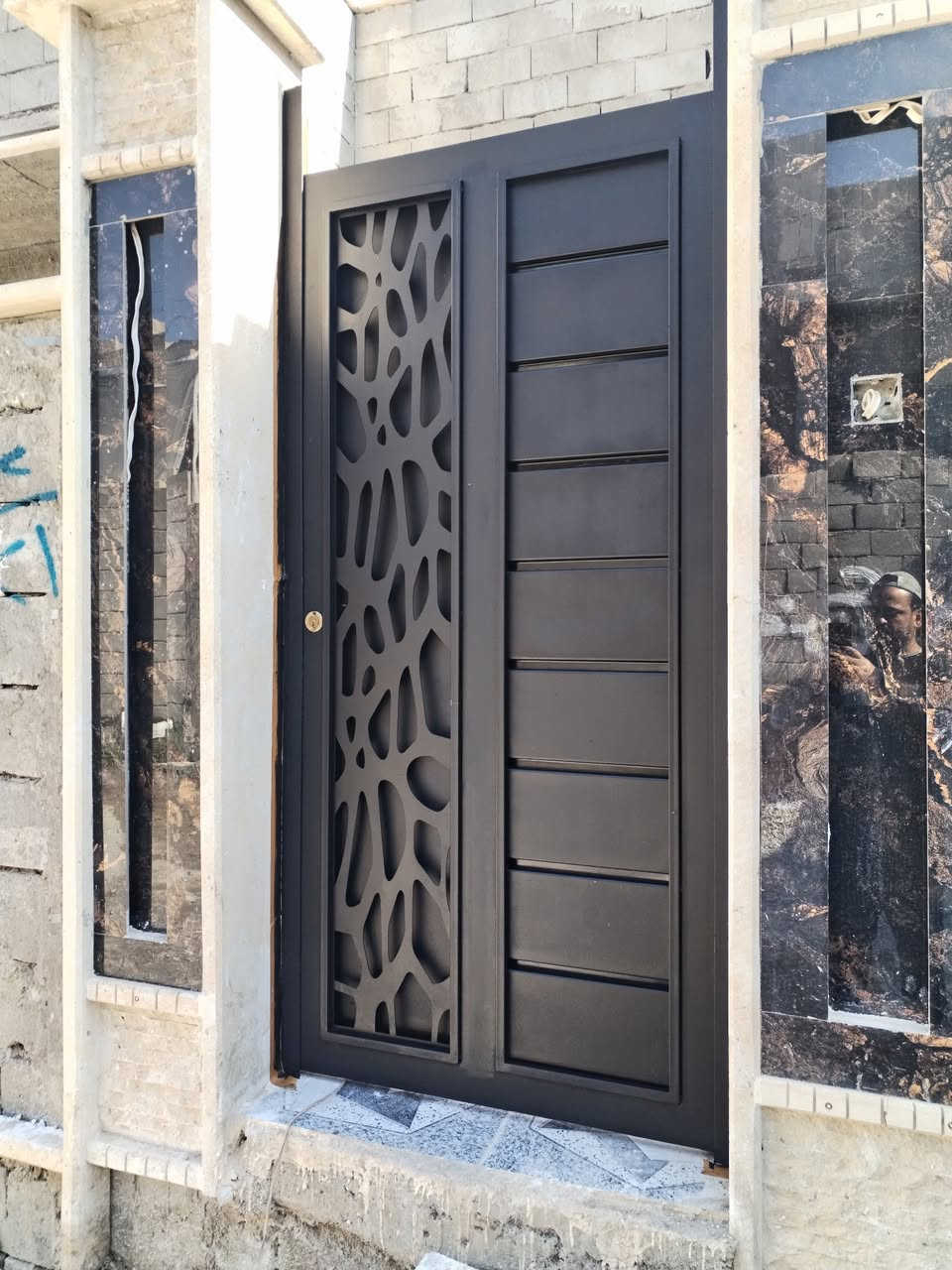 لعمل كافة الأصباغ والديكورات الداخلية +الخارجية🎨

مانع رطوبه +أبواب شبابيك

للتواصل مراسلة الصفحه او الاتصال على الرقم ***********

يونس الصباغ ☑️✔️
