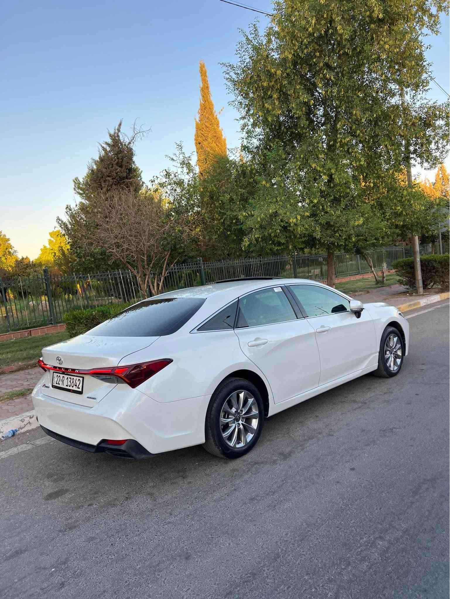 سلام عليكم 
Toyota Avalon 2024
تجميع صيني 
مواصفات سيارة فتعة 
كيج الكتروني 
لايت بكلايت ليد 
حجم محرك ٤ سلندر 
كلين سيارة بدون صبغ 
مكان صغير pdr 
سيارة جديد مابي ربع دينار مصرف 
ماشي ٢٢ الف كم 
سعر ٢٦٨ ورقة مجال بسيط 
مكان اربيل 
واتساب *********** أربيل, العراق

