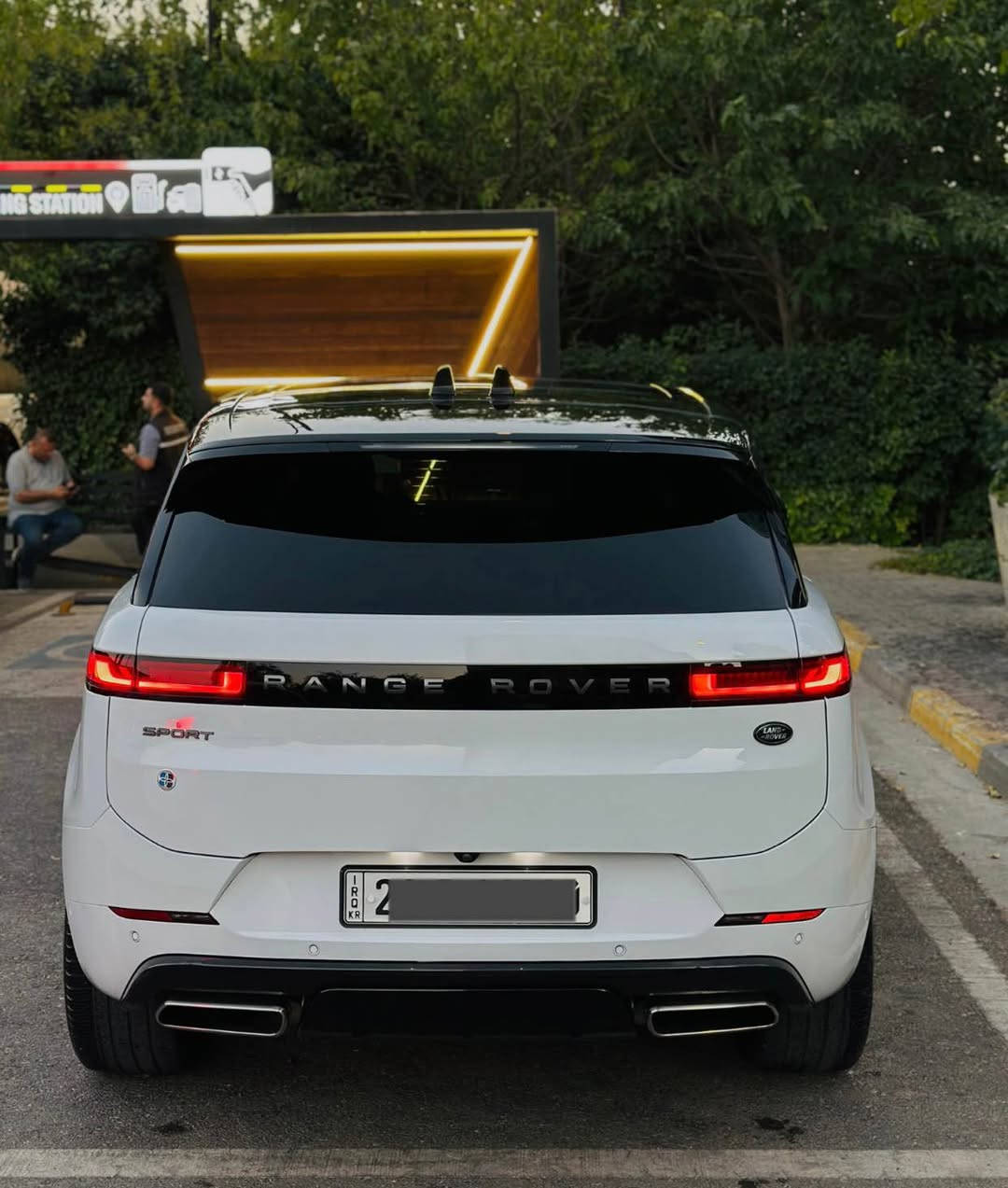 Range Rover Sport 2023 
P360

ڕانج ڕۆڤەر سپۆڕت ٢٠٢٣
‎٢٩ هەزار کم حقیقی ڕۆیشتووە نموونەیە لە جوانیدا سەیارەکە . فول فول مواصەفات
پانۆراما و دۆسە کارەبا
٢ پارچەی بۆیاخە بێ ناوگرتن هیچی کەی پێوە نیە 
سەیارەکە ماڵی دۆستە  وەک سفر ماوەتەوە 

نرخی ٦٣٥ گەڵا و کەمێک مەجال 

تکایە گەر مشتەری نیت بۆ سعر تاقیکردنەوە پەیوەندی مەکەن

***********

*********** السليمانية, العراق
