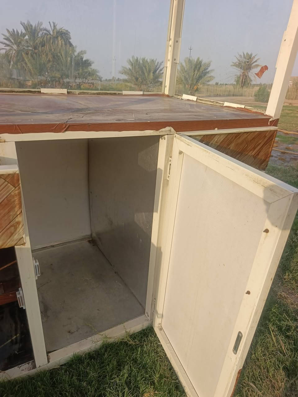 جام خانه كافترية نضيفه 3ابواب+2مجرات تزكام السعر 175وبي مجال عنوان حله كفل
