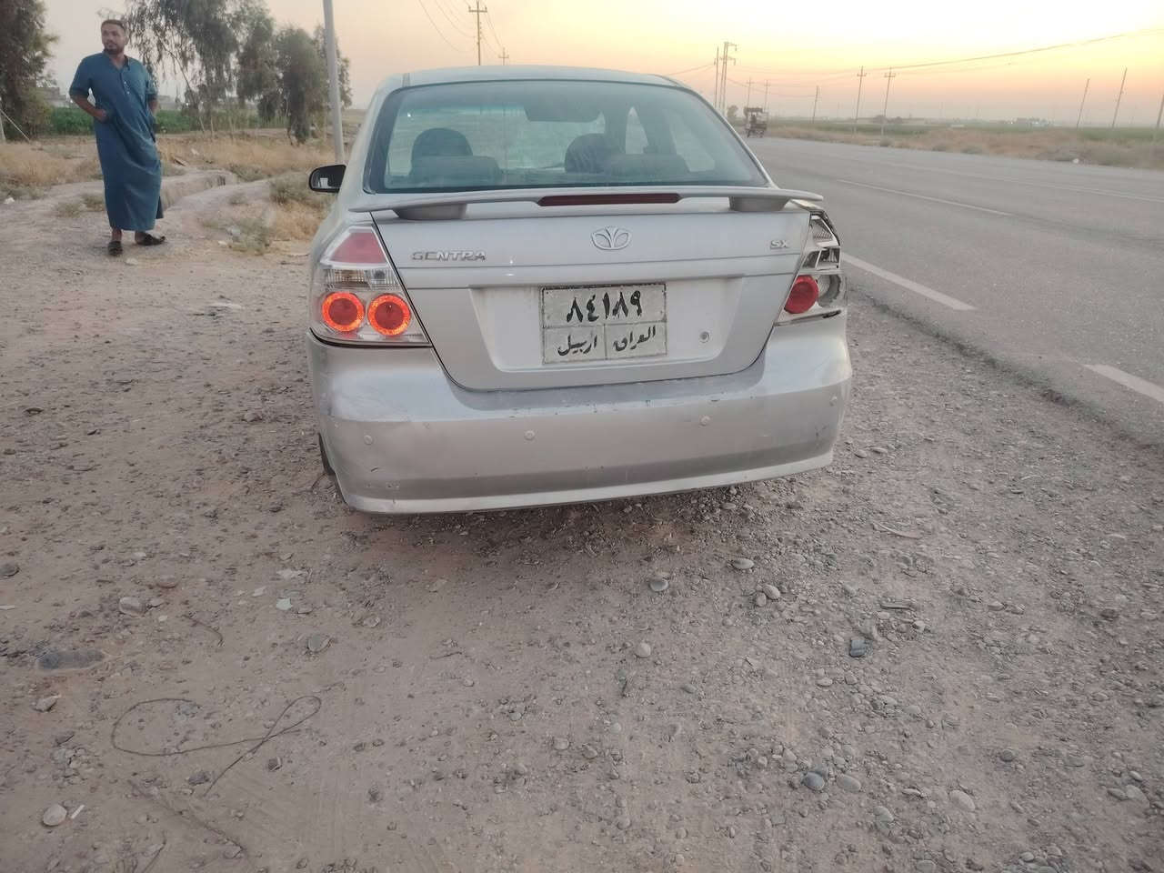 سيارة أدوات أدوات محرك كير بالشرط محرك ١٦ اقتصادي فول اتوماتيك  تبريد بس نقص غاز فقط تايرات نص عمر المضهر الخارجي مثل ماواضح بالصورة
السعر ٢٥ بيها مجال حك جيه مكانها الحويجة
***********
