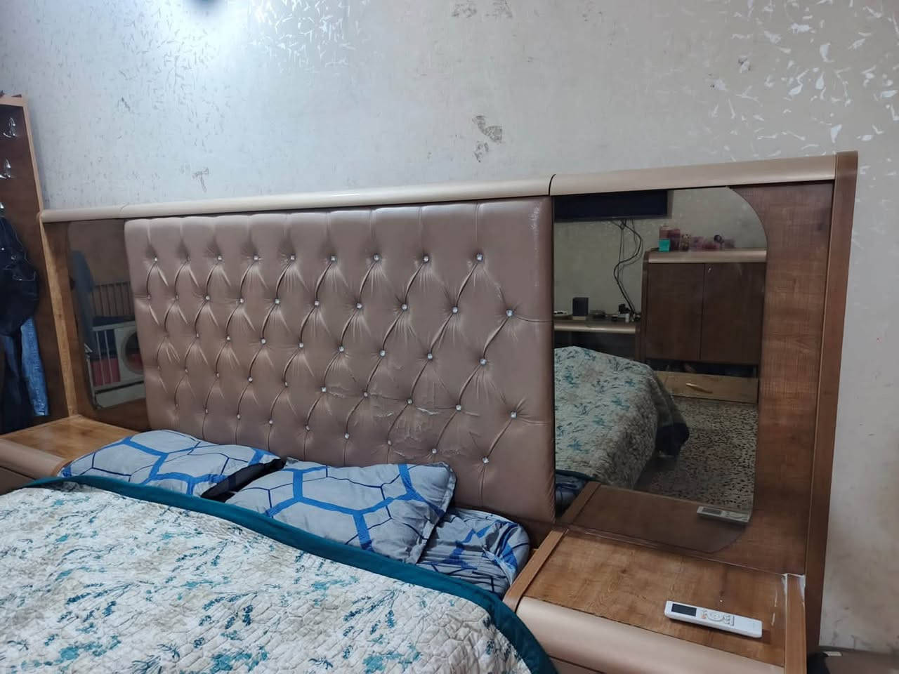 غرفه نوم تركية • ثقيل • للبيع