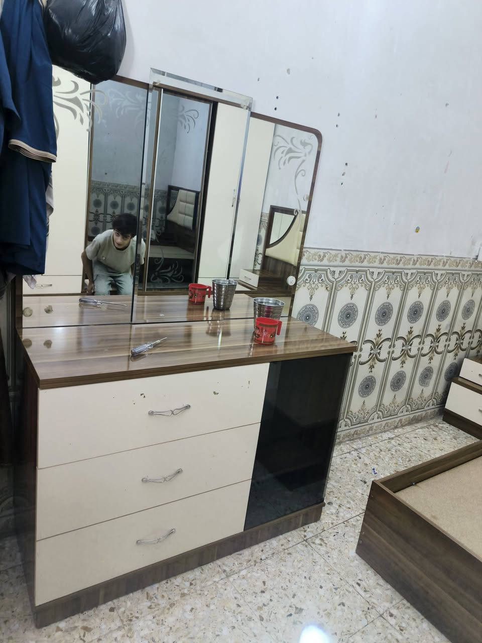 غرفه تركيا 8قطع جديدة كلش مابيها اي ضرر  ماخذينها ٢مليون نريدها ٥٥٠ قفل قفل بغداد البلديات ***********

