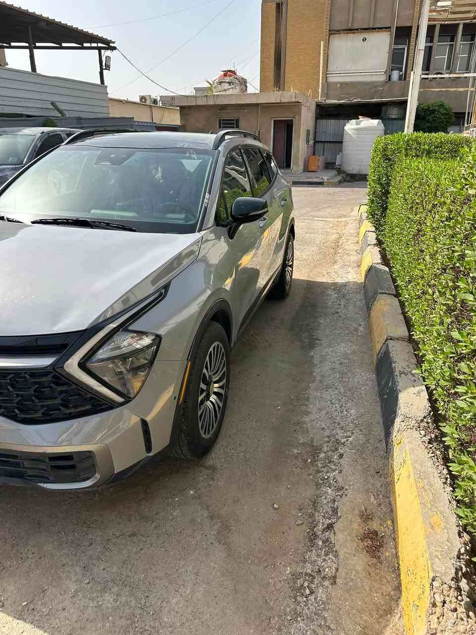 السلام عليكم
كيا سبورتج اكس لاين موديل٢٠٢٣ 
لون اسمنتي 
مكينة 2500
بصمة 
بانوراما 
فول كشنات جلد كهرباء تدفئة 
شاشة كبيرة متصلة 
حساس امامي خلفي 
شحن وايرليس
رادار مانع تصادم
جنطة كهرباء
تشغيل عن بعد
تحديد مسار
بية ست قطع صبغ ابيع حزام صور الحادث واتساب
مكفول من الكص 
السعر 140 

***********
