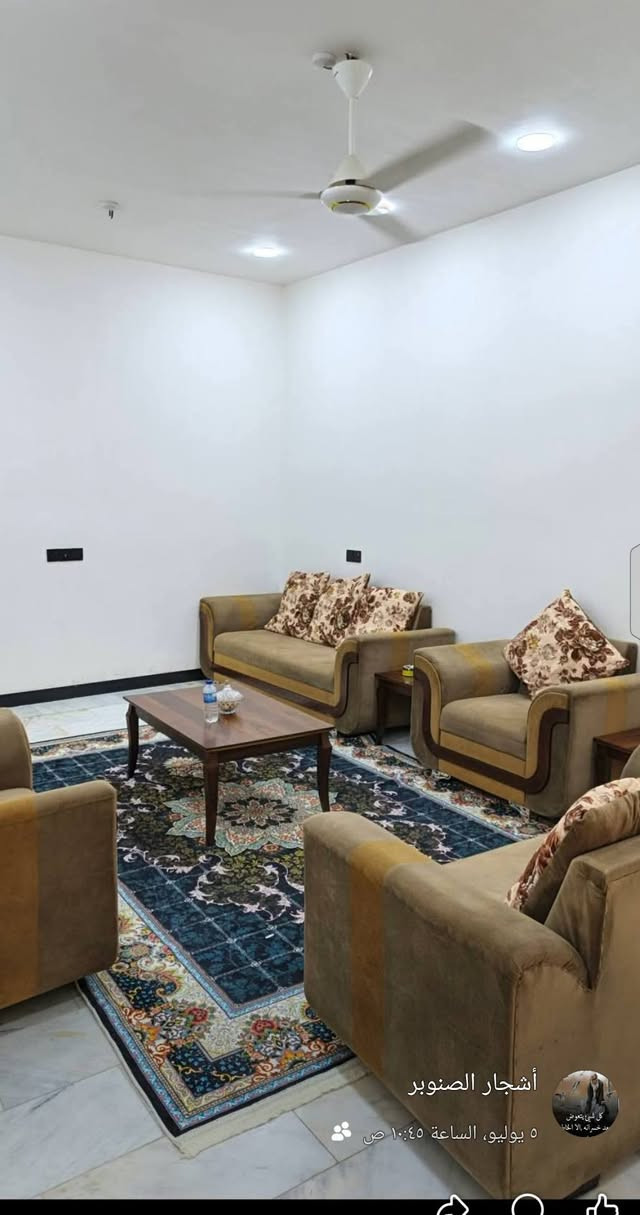 بيت للبيع 
الموقع : ام هليل الاولى توزيع الاطباء موقع مميز قرب دائرة الكهرباء مقابل ساحة مذكور بالخارطة مساحة البيت ٣٦٦ م رقم العقار ٨٧٤ 
الطابق الاول : استقبال وصالة مغلقة وغرفتين نوم وصحيات وارضية مرمر
الطابق الثاني : غرفة (بنظام سويت )  وسطح وبيتونه بارضية كاملة 
للاستفسار اتصل بصاحب الدار *********** ويرهم تراوس بقطعه او دار في نفس المنطقة

نص مكتوب في الصور:
- 1675
- خدمات ومبنى عام
- طريق بعرض 15 متر
- طريق بغداد
- 75
- 1
- أشجار الصنوبر
- 5 يوليو، الساعة 10:45 ص
- التفاصيل
- الاستخدام كخلفية
- مشاركة
- أشجار الصنوبر ٥ يوليو، الساعة ١٠:٤٥ ص
- 11 of 18 ٢٠٢٦/٠٦/٠٦ ١٢:٤٩ م أشجار الصنوبر ٥ يوليو، الساعة ١٠:٤٥ ص التفاصيل الاستخدام كخلفية مشاركة
- ١١ of ١٨
- ٢٠٢٦/٠٦/٠٦
- ١٢:٤٩ م
- ٥ يوليو، الساعة ١٠:٤٥ ص
- الاستخدام خلفية