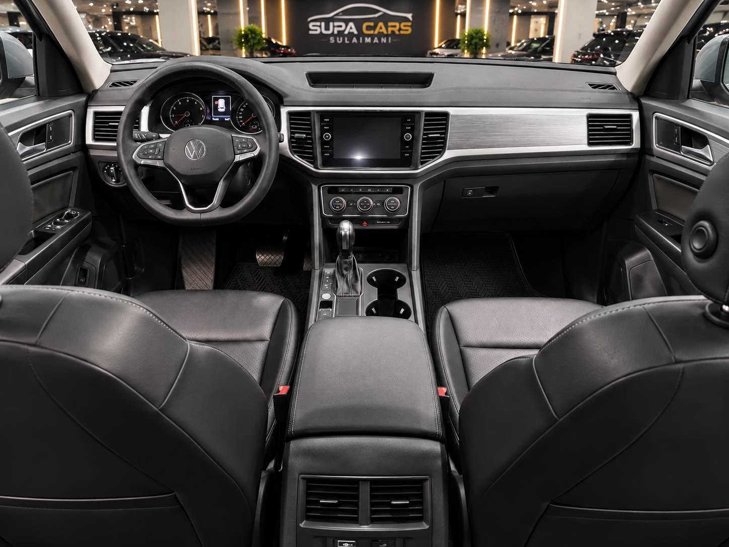 🚙 Volkswagen Atlas Cross Sport 2021 🇩🇪

🎨 ڕەنگ: چیمەنتۆی (سمنتی)
⚙️ مەکینە: ٤ پستۆن تۆربۆ
👥 ٥ نەفەری
                                                                                
✅ دۆخی ئۆتۆمبێل:
• تەنها ١ پارچە بۆیاخ، بێ ناوگرتن
• هەزە و بەرادی تازەیە
• سەنەوی بە ناوی خۆمەوەیە

⭐️ مواسەفات:
• ڕاداری ٣٦٠°
وایەر لێس چارگەر
• کامێرا
• کوشن کارەبا
• کوشن هیتەر 🔥
• کوشن جلد
• سوکان هیتەر 🔥
• شاشەی گەورە
• شەغال بە کۆنتڕۆڵ
• لایتی LED و زینۆن 💡
• سیستەمی خەتی جادە
• برێکی بەسمە
• Auto Hold
• حاسەی دەعامی

💵 نرخ: ١٨٣وەرەقە — کەمێک مەجال هەیە

📍 شوێن: سلێمانی

📞 بۆ زانیاری زیاتر و بینینی ئۆتۆمبێل پەیوەندی بکەن:
☎️ ***********
☎️ ***********

«»«»«»«»«»«»«»«»«»«»«»«»«»«»«»«»«»«

🚙 فولكس فاجن أطلس كروس سبورت 2021 🇩🇪

🎨 اللون: سمنتي (Cement)
⚙️ المحرك: 4 سلندر تيربو
👥 5 ركاب

✅ حالة السيارة:
• صبغ قطعة واحدة فقط، بدون ضرر داخلي
• الهزه  والبراد جديد
• السنوية باسمي

⭐️ المواصفات:
• رادار 360°
وايرليس جارجر 
• كاميرا خلفية 📷
• مقاعد كهربائية
• تدفئة المقاعد 🔥
• مقاعد جلد
• تدفئة الستيرن 🔥
• شاشة كبيرة
• تشغيل عن بُعد بالريموت
• إضاءة LED و Xenon 💡
• نظام المحافظة على المسار
• بريك بصمة
• Auto Hold
• حساسات الصدام

💵 السعر: 183ورقة — مجال بسيط

📍 الموقع: السليمانية

📞 للاستفسار ومزيد من المعلومات:
☎️ ***********
☎️ *********** السليمانية, العراق
