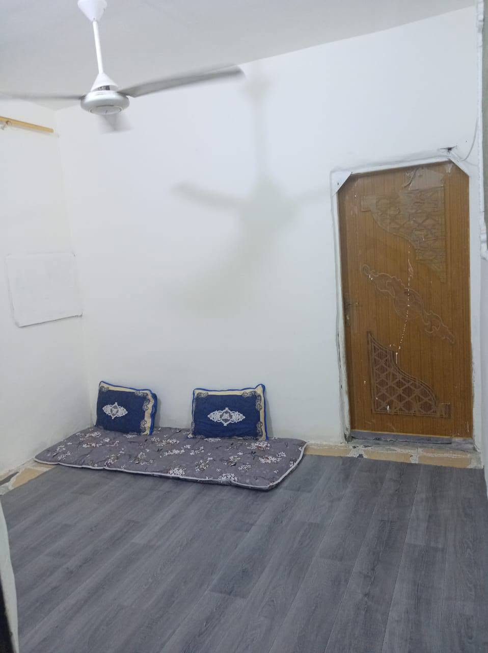 سلام عليكم 
البيت50 طابقين للبيع كربلاء الحر رشيده الاولى 
السعر 32بي مجال بسيط
الرقم:***********
