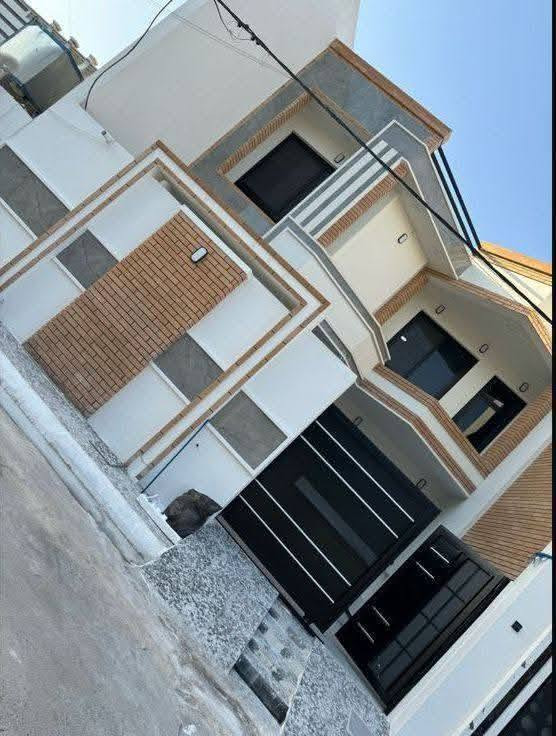 💎🔹مكـ✯͜͡الدوحه𝄠ـتب▪️💎

🕌 بسم الله على بركة الله🕌

السلام وعليكم 
   
 🏡     🏘  

#يوجد_بيت_طابقين_للبيع

#العنوان  الفلوجة 
#حي نزال قرب جامع عبد العزيز السامرائي 
#بناء 2024

✅المساحة : 223م
⬆️ الوجة : 10م
🏞️النزال : 23م
 
((( يباع الاثاث  ايضا ولاكن حسب لاتفاق ))) 

غرف عدد 5
استقبال 
صالة
مناور 
مطبخ
صحيات 2
الارضية سيراميك 
 كراج سيارة 

                       #بناء 🧱 : طابوك 
      
     #شارع 🏞️⬆️⬆️ : 8م كامل الخدمات من تبليط مدارس اسواق 

  #السعر_محدد_من_قبل_البائع 
    
        
        ⚖️⚖️   نوع الملك : طابو صرف تحويل مباشر  🏙 

            #السعر💰💸:  240 مليون وبي مجال 

  #السعر_محدد_من_قبل_البائع

⭕ الاستفسار اكثر رجا مراجعة 

🥇#مكتب_الدوحه_للعقار 

💯علماً البيت جاهز للسكن🗣️
     
        ((شعارنا المصداقية)) 

⭕ اذا عندك عقار تريد تعرضه للبيع او تريد تشتري عقار  الاستفسار أكثر 

مراجعة (((مكتب الدوحه اللعقار))) 

________________________________

📬فقط ارسال المعلومات  على الواتساب او الاتصال على هواتف المكتب 

🤳متابعة الصفحه يصلك كل ما هو جديد

⏪ملاحضه: السعرالعقار  يحدد من قبل البائع

  🏘️بيع وشراء الأراضي السكنية والزراعية وكافة

 العقارات🏘️🌐Anbar Fallujah_ الانبار الفلوجة🌐.

       ((««نستقبل هواتفكم على لارقام التالية»»     
                

***********  واتساب + اتصال 
***********    اتصال هاتفي كورك
