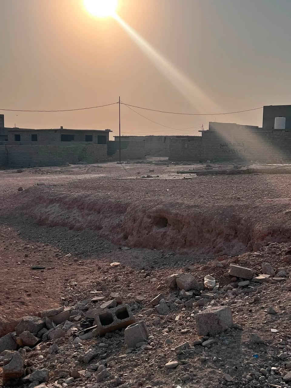 قطعة ارض للبيع بحي الشرطة 
قرب مولان العصفور
الوجه 9 والنزال 22
متوفر ماء و كهرباء
للاستفسار
***********
