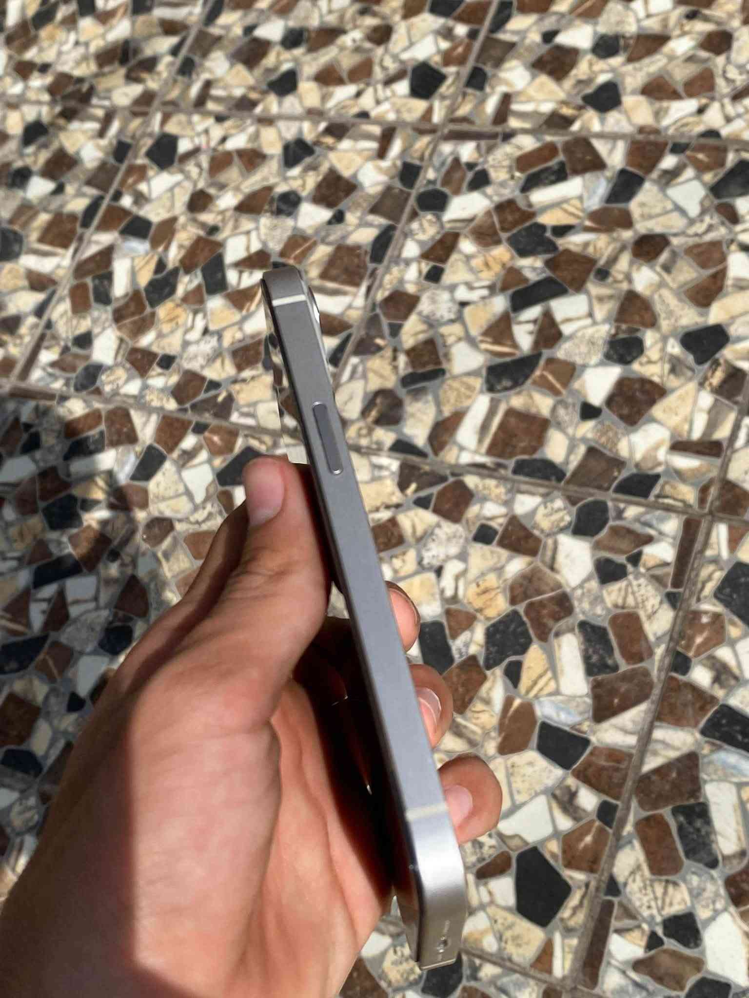 ايفون 13 • ١٢٨ • بطاريه مبدله