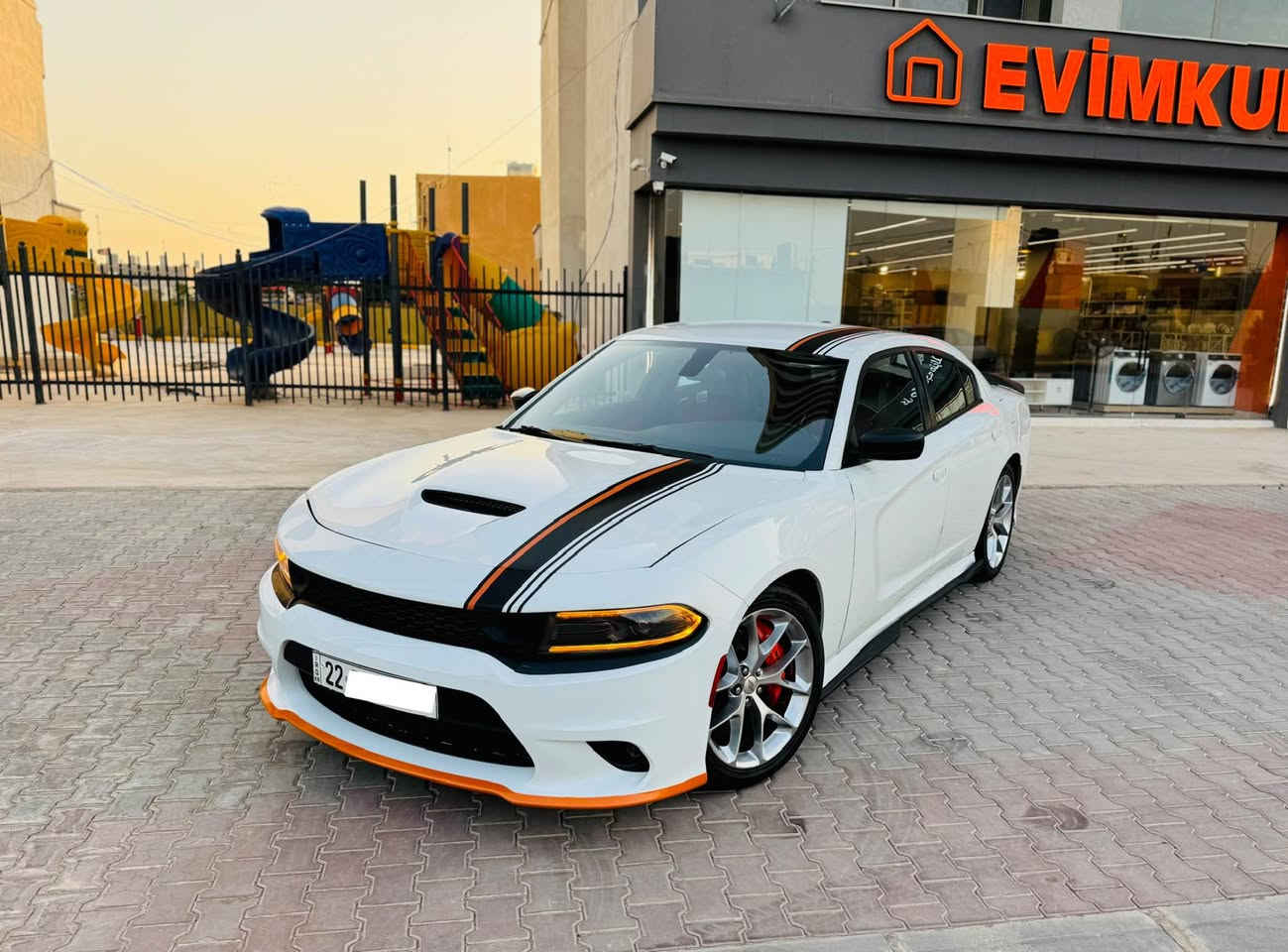 سلام عليكم
بس بيع بدون مراوس 
جارجر موديل 2021
مواصفات sxt
كامل امحدث جيتي بونيد دوسه دعاميات ويل داخل غرفه
محرك 3.6 V6
كير محرك اكسل تبريد تاخم تايرات صدر جديد
ماشيه 81
ضربة صفحه ٥قطعه صبغ بجم خلفي كبس 
إرباك فقط تكم طاكه وراجع سستم 
سياره ربع مابي مصرف
رقم سنويه جديد شرط تحويل و غرامات
مكان سياره كركوك
سعر 168
*********** كركوك, العراق
