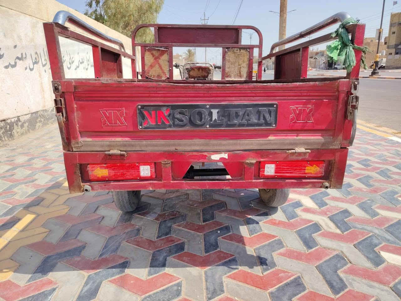سلام عليكم ستوته لبيع سلطان ستوته نضيفه موديل 18 وراق كامله وكيله بشارع بغداد سعر مليون و800شراي يتصل ***********
