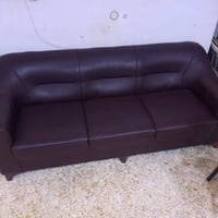 تخم مكتبي7مقاعد جديد مستخدم شهر مكانه بغداد الحبيبيه  سعره 570 0772771...