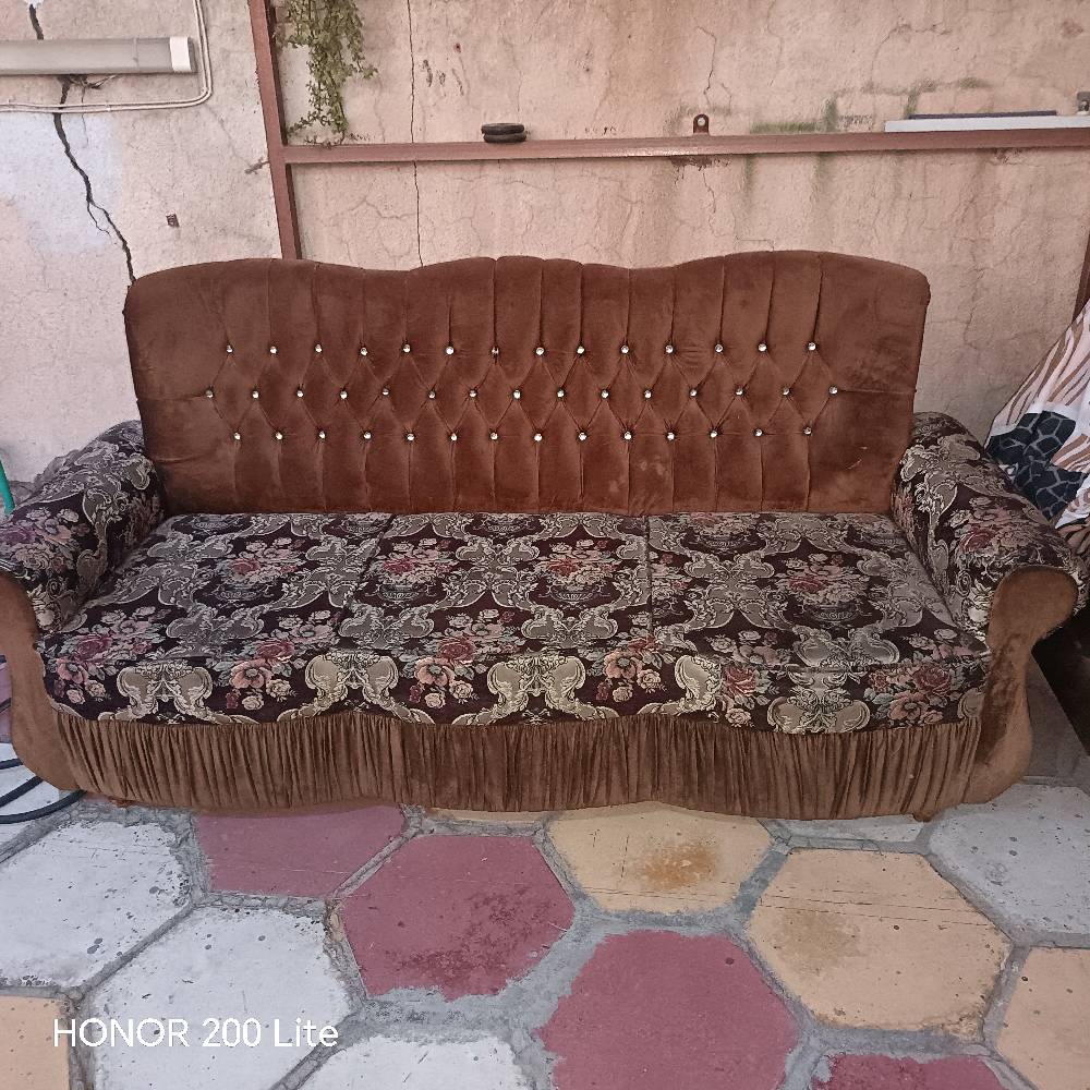 تخم ٥ مقاعد بسعر مناسب جدا