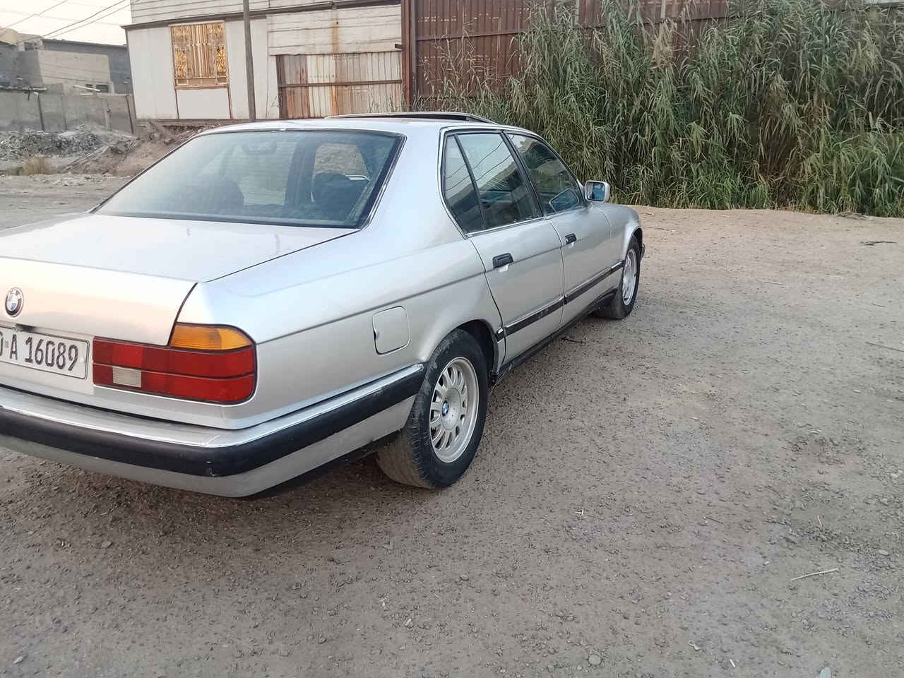 السلام عليكم للبيع بيئم 735 موديل 91 جاهزه كير محرك كفاله تبريد فقط بدلت محرك طار غاز تخم تاير صدر جديد مكفولا من ضربه فقط صبغ اثر جراد داخل كلش نضيف سلايت شغال كلشي بيها شغال وعل بلاد السعر 45 استفسار اتصال او مراسلا خاص ***********
