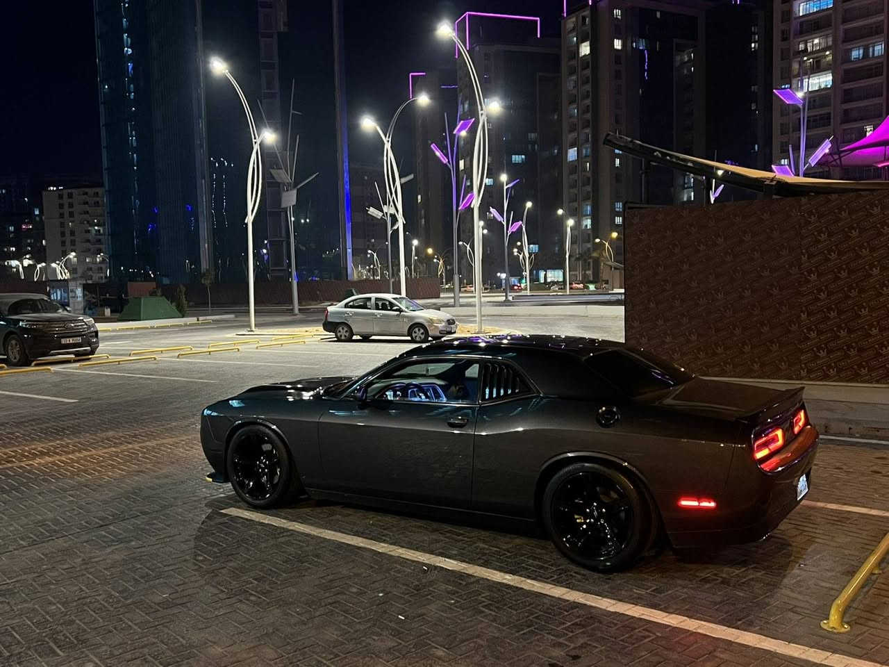 سةيارةكة بي مشكيلةية گيرو مةكينة بة شةرت اكسل بة شةرت .٢  پاچه هه يه بي داخيلي ئير باگ سيسته مه   رةقم *********** أربيل, العراق
