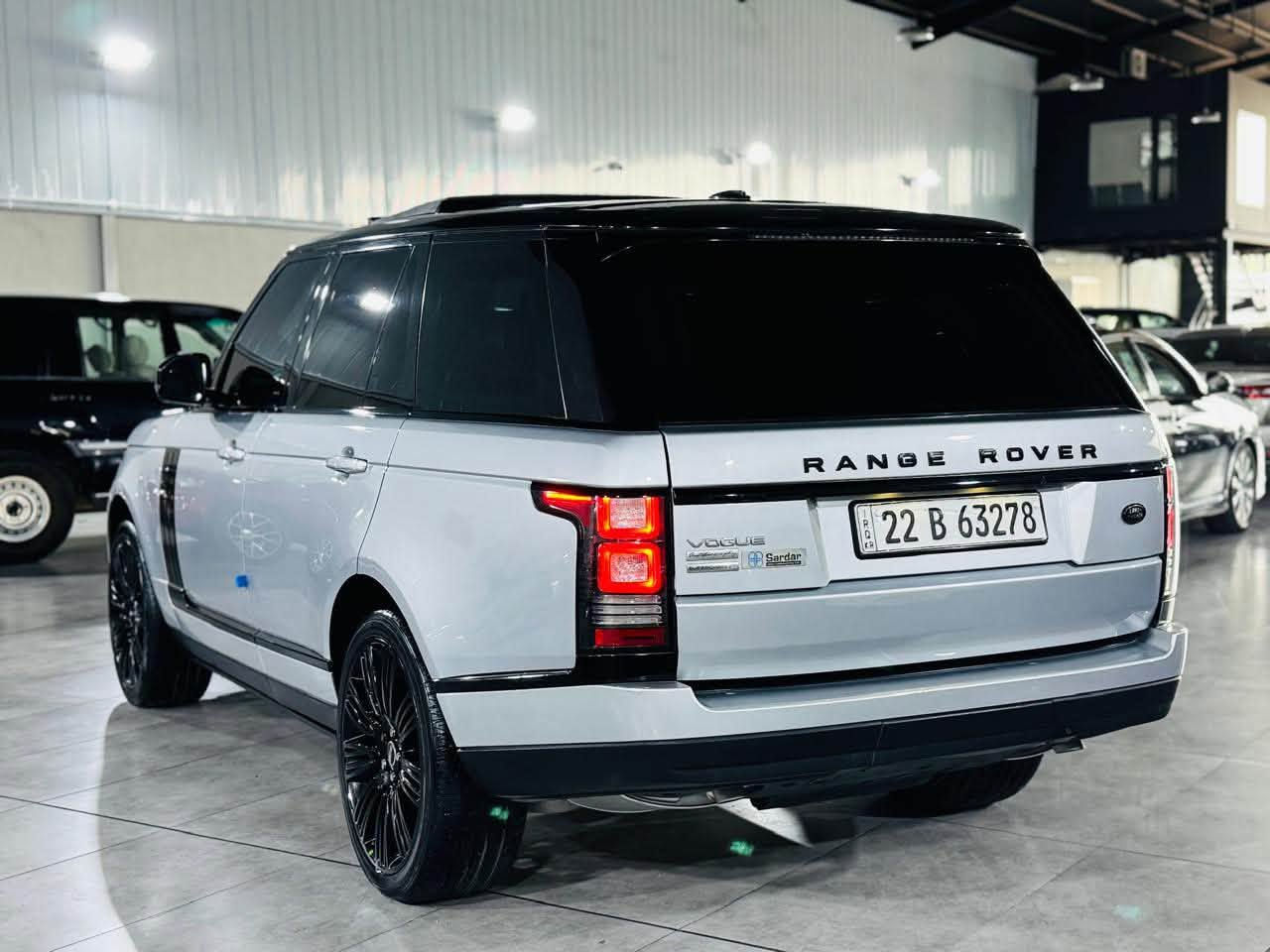 ﷽
‏                                 RANGE ROVER VOGUE 2013 
▫️رانج رؤڤه ر مؤديل 2013 ڤؤگ ئوتو بايوگرافي
🔹مواصفات خليجي وكالة شريكة سردار✅
🔹 فول مواصفات مواصفات بلاك زمان دولي

◻️محريك V8 5.0L تمانية سلندر سوپر جارج مرغوب
🔹گير و محريك بشرط فحص 
بدون صوت و بدون صرف بدون خلل
🔹ماشية  109 الف حقيقي

◻️ سيارة مكفولة كفالة عامة بدون صبوغ  
🔹سيارة جديد حيل حيلوة نضيفه 📦

◻️مواصفات فول اوتو بايوگرافي معروفة
🔹{ بصمة - پانوراما - داخل كريمي - رادار -  دوسات كهربا - خمس كاميرا - ثلاجة -  صندوق شفت - باب صحب - كشنات DVD - كشنات تتفيئة و تبريد - كشن مصاج - كشن و ستيرن خزن - ستيرن تتفيئة - بغاغ لايت - مراي شفت - تبريد مركزي - بعد }

◽️اربع تاير ويل جديد ويل بلاك
🔹دبل و جوبليسات كل بشرط
🔹سيارة شرط بدون اى نواقص گير و محرك و حدادي و كاهرباى كلة بشرط
🔹سنوي و رقم و هزة جديد سنوي بأسمي
🔹 نفسي يوم / تحويل و كاله حاظر
🔹 مكان_🌆 سليماني

◽️سعر_ 236🔐🔥🔥
◽️موبايل_ ***********
____________________________________
