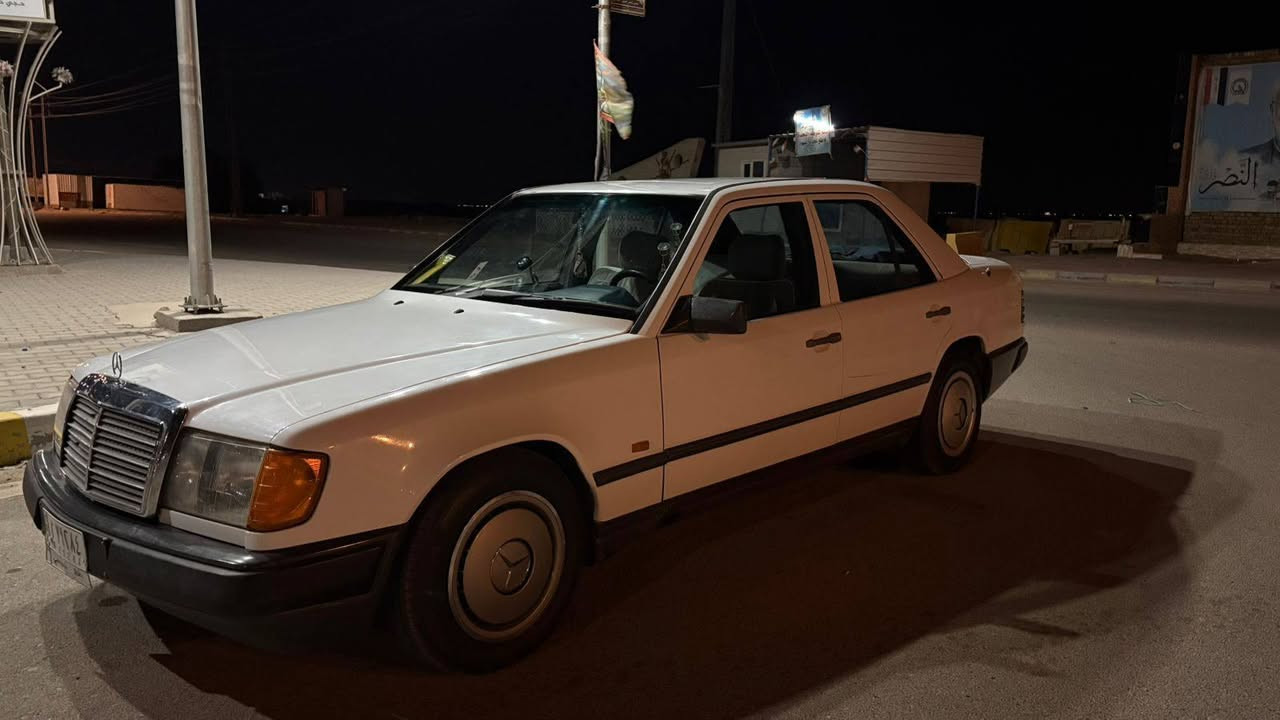 بيع مستعجل دب مارسيدس جاهزه من كلشي محرك كير حداديه تبريد كلشي بيه جديد سعره 55قفل قفل وتجي تشوف بعينك.الفهود. ***********
