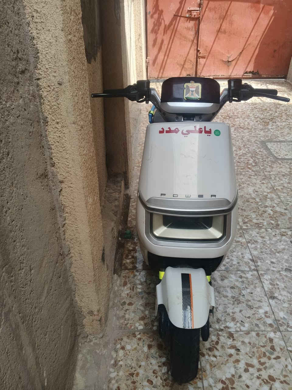 السلام عليكم
دراجه للبيع نضيفه 
بيه ست بطاريات 
غراض كامله تمشي 85
حقيقي المكان النجف الشرف
السعر 450 وبيه مجال 
موجود علهاذه الرقم ***********
