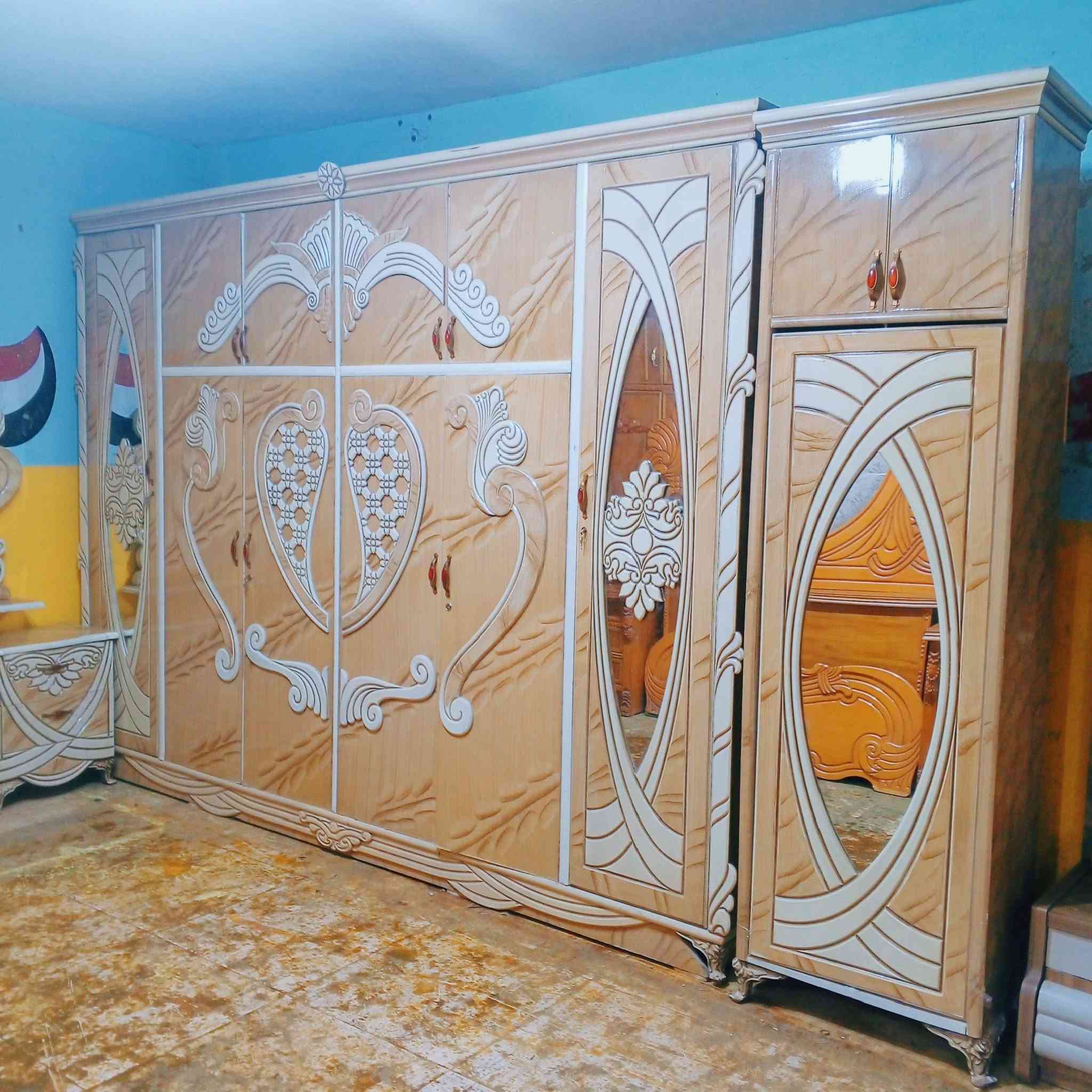 معرض ونجاره حجي سجاد ارخص الاسعار غرفه ام 6 طابقين تزكام ضهر جرجوبه زاويه كنتوريه بعلو غرفه جديده ضخمه كوت حي جهاد زويرجات مراسله او اتصال ***********

