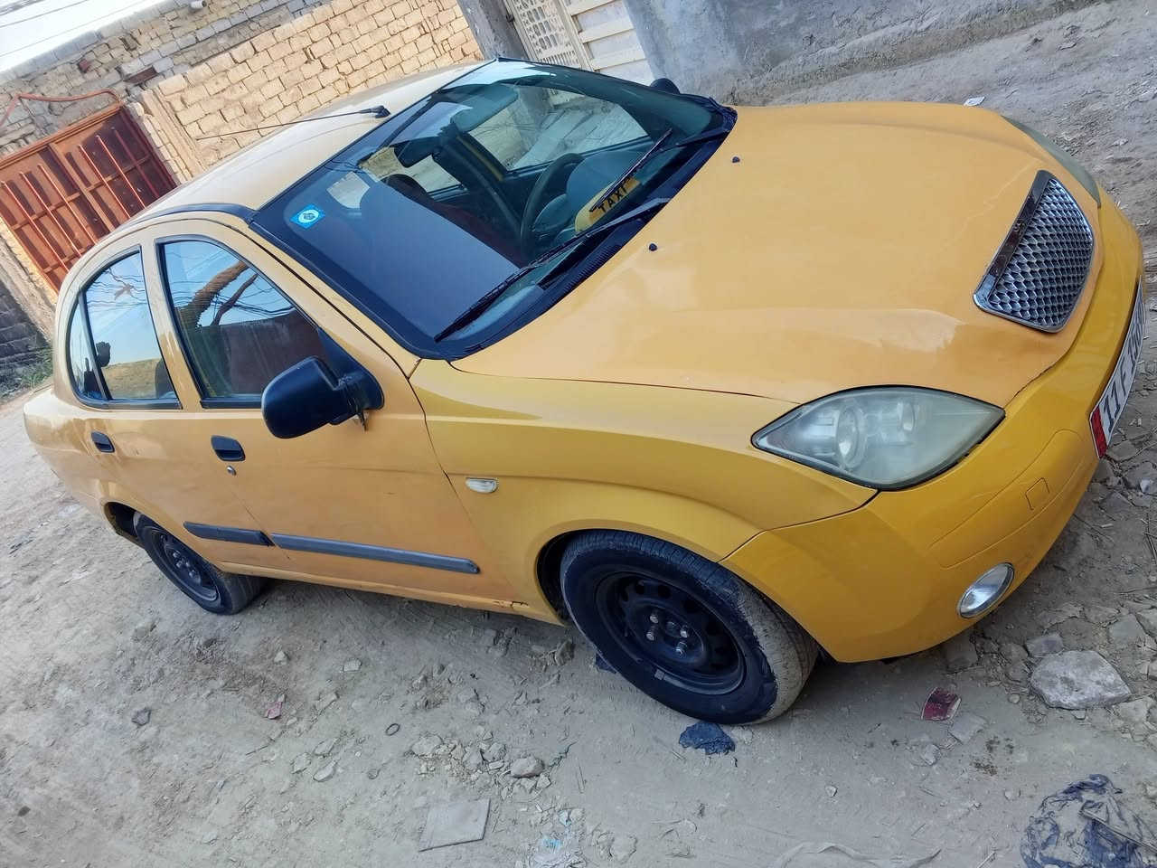 السلام عليكم للبيع طيبه موديل 2015رقم بغداد انكليزي بأسمي
دواخل جدد كهربائيات شغاله تخم تاير جديد كير جديد محرك بي خيط بخار حداديه كامله جديده باتري جديد 
مكاني ديوانيه قضاء الشامية *********** سعرهه 28ورقه
