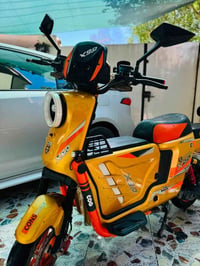 دراجة شحن كهربائية • بطارية جديدة • مناسبة للتوصيل