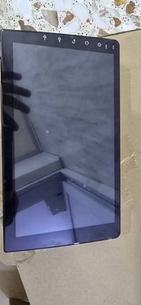 شاشة بهذا الشكل طلعتلي بالبضاعة الاوربة يقال انها مال رينو ميكان حسب ا...
