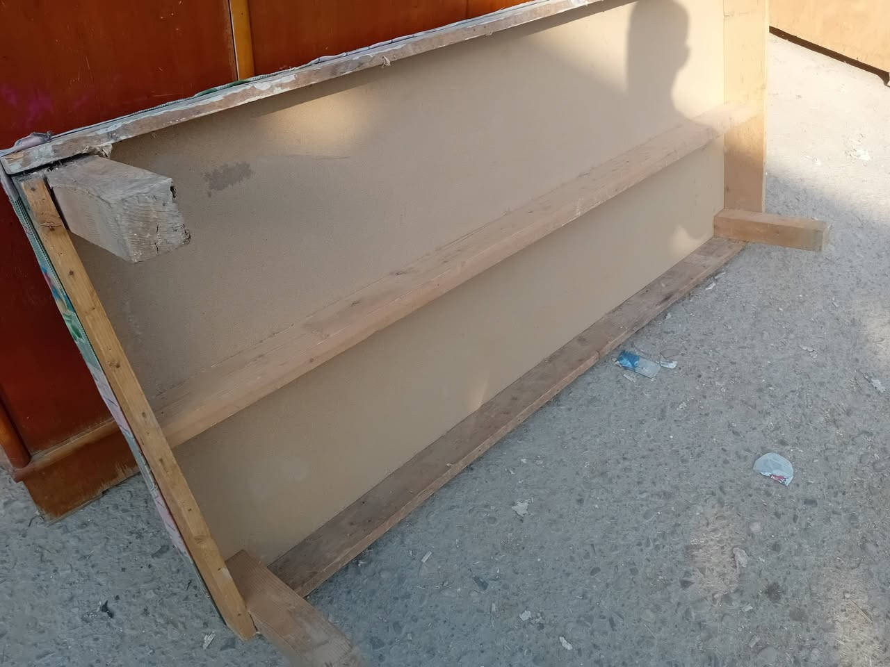 بوفيه حجم صغير مستخدمه  (صاج نضيفه جدا )
سرير ابو نفر واحد نضيف ومدوشم (تزكام درجه اولى )
سعر البوفيه 50 الف 
سعر السرير 50 الف 
العنوان كوت حي الجهاد شارع النجارين قرب السيطره 
تواصل او الاتصال واتساب تلغرام  اتصال  ***********

