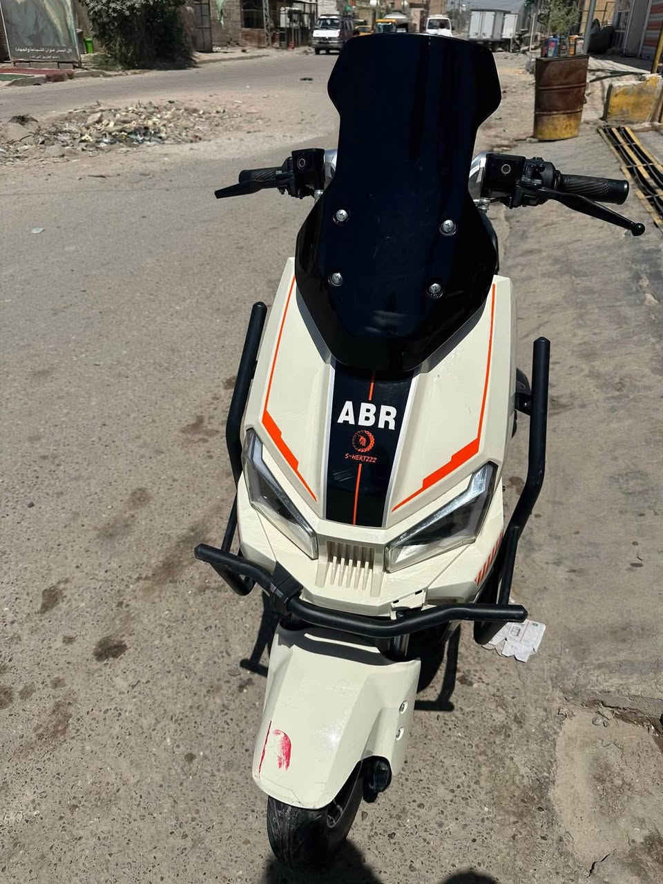 السلام عليكم دراجه شحن دراجه قبل يومين نازله محتاج فلوس واريد ابيعه دراجه خير من الله سعر 650وبيه مجال مكاني بغداد ***********   رقمي الثاني ***********
