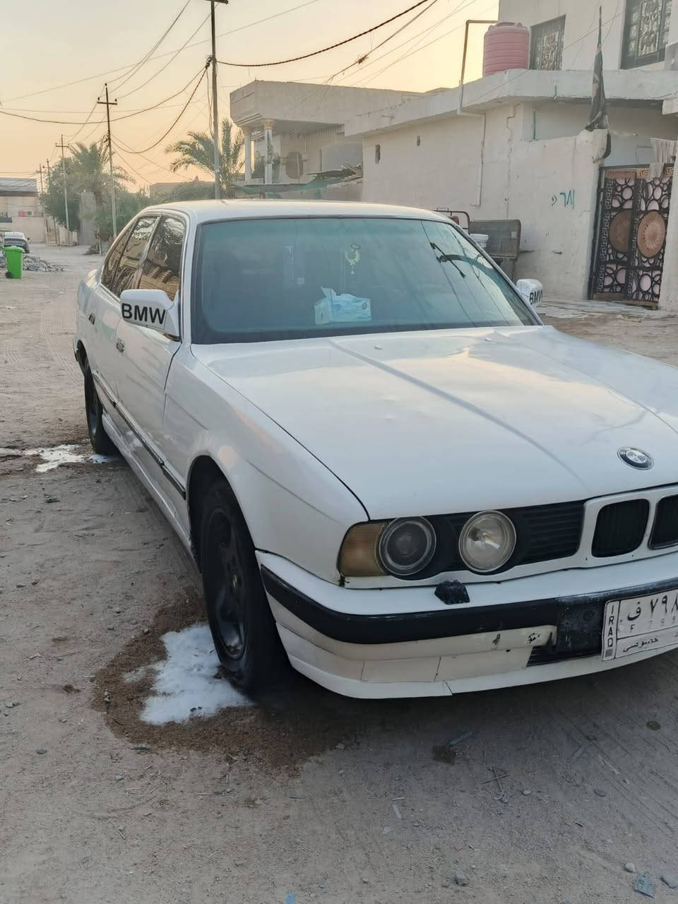 سلام عليكم بي ام للبيع
520رقم بغداد مكينه مسكر رقم ***********

