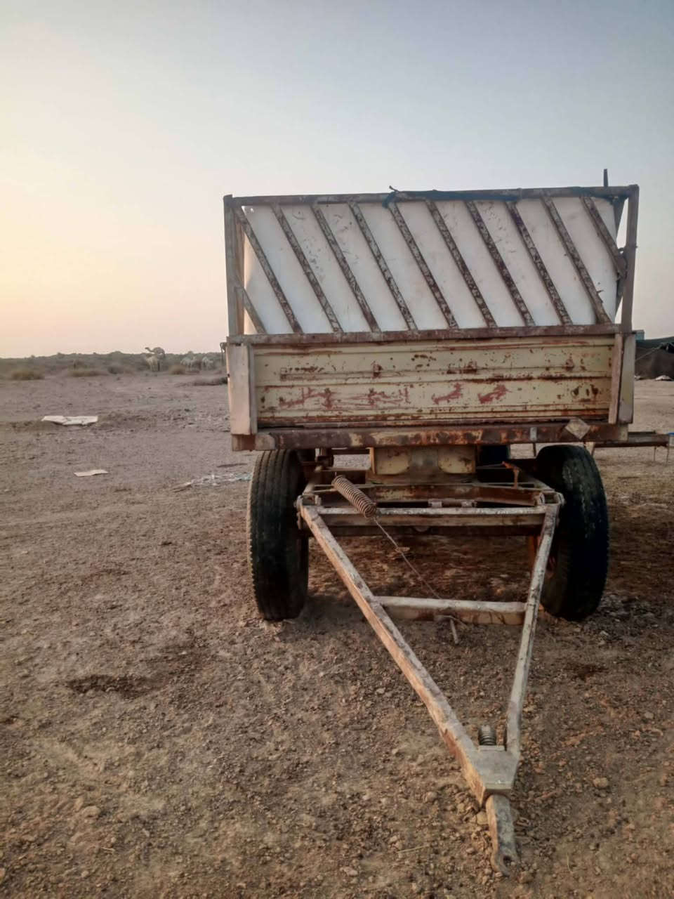 سلام عليكم عربانه للبيع الطول ٣ ونص مكاني الناصريه استفسار على الرقم ***********

