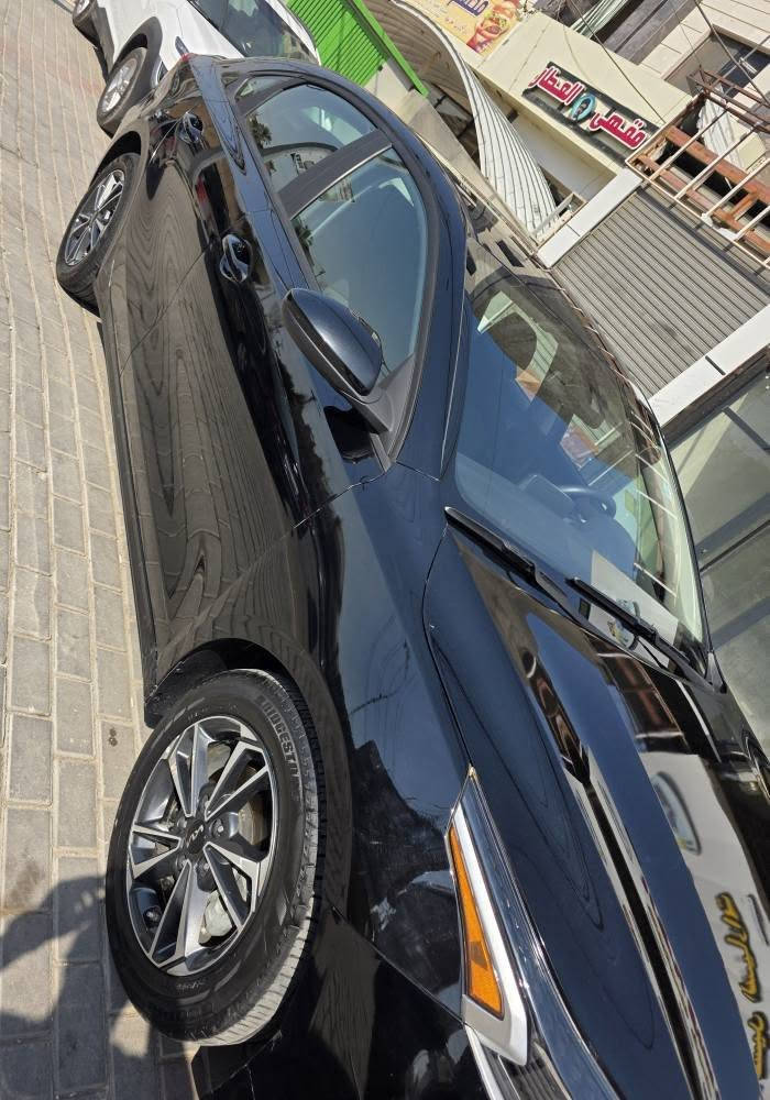 السلام عليكم #للبيع كيا فورتي 2024 وارد امريكي مواصفات lx  
3KPF24AD9RE732175 رقم الشاصي
رقم اربيل جديد سنوية جديدة تحويل ثاني يوم
حادثهة جاملغ وبنيد بدون دواخل
ماشية 30 الف
سيارة جديدة وجاهزة
مواصفات السيارة:
مكينة 2000 دوش المرغوب
شاشة وكامرة
تحكم ستيرن جهتين
درايف مود وضعيات قيادة
تبريد وتدفئة خير من الله
رادار امامي وخلفي وجانبي
مثبت سرعة تفاعلي
نقطة عمياء بالمري
مانع تزحلق
ومواصفات البقية المعروفة
مكان السيارة:بغداد سبع ابكار
السعر: 132 وبيهة مجال بسيط
للاتصال: *********** بغداد, العراق
