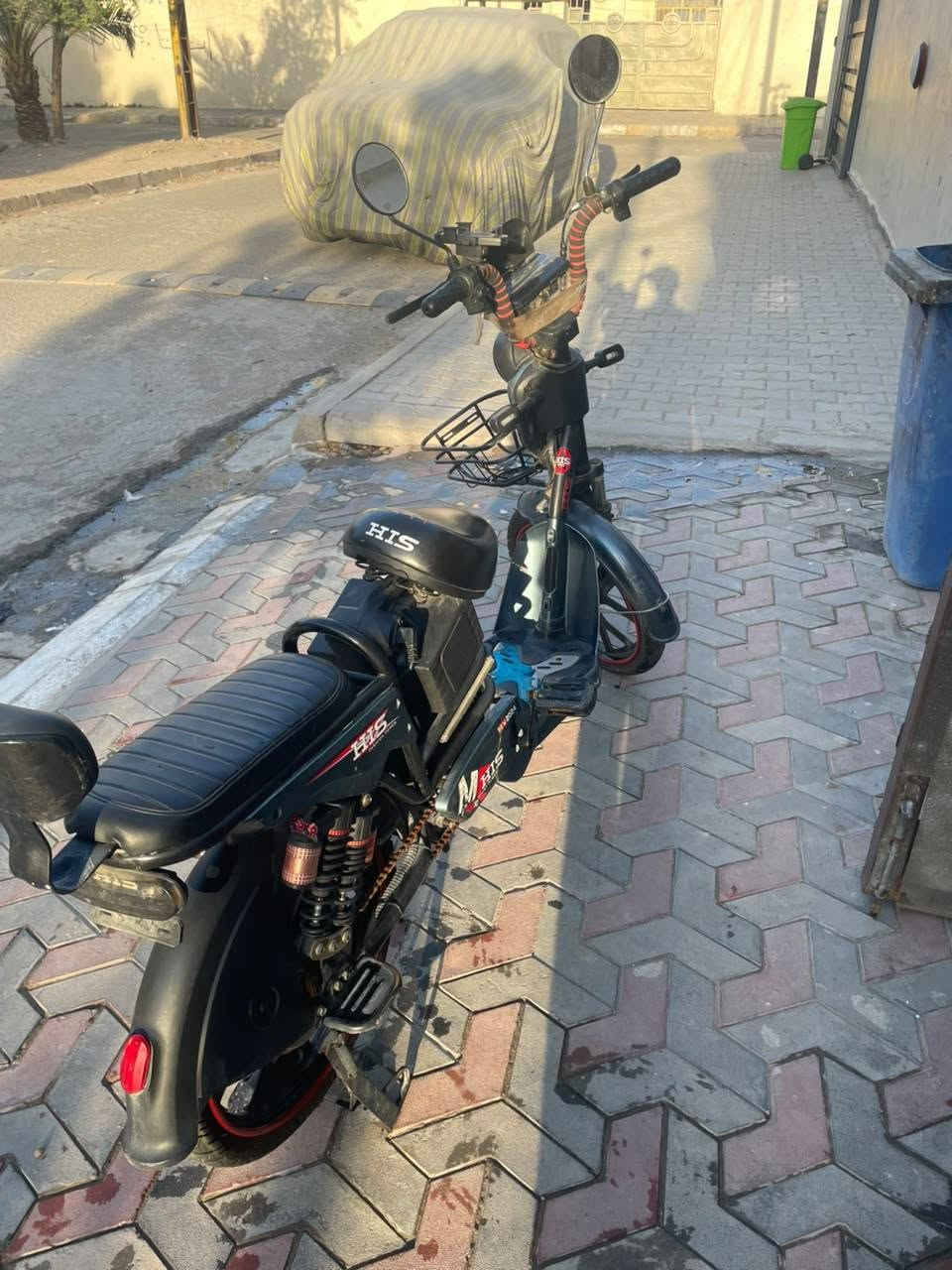 بسكلات اثنين • دراجه شحن