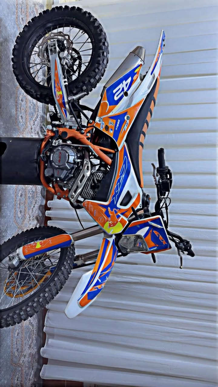 CRX • ٣٠٠ • ٢٠٢٥