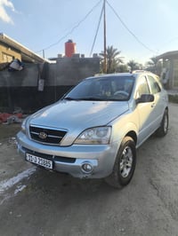 كيا سورينتو 2005 للبيع  رقم بغداد انكليزي مشروع وطني بسمي سنوية ما ساق...