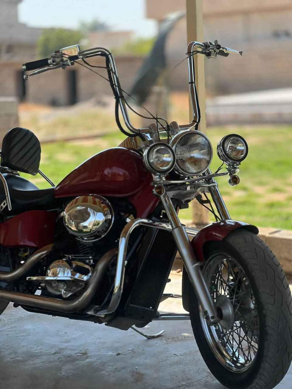 السلام عليكم هوندا شادو موديل 1998محرك 400cc
عليها تزويد 
1-ستيرن چيكانو 
2-بلوجكترات فيتي
3-درع امامي 
4-درع خلفي 
5-استرايح عريضه
6-تجوه ظهر للسايق وخلف السايق 
7_جنط 
طبعا الدراجة بانزينها كله محسن والدهن موتل 
دراجة خير من الله ونصبتها حلوه وطبعا بدون رقم 
السعر 15ورقه وبيها مجال للطيبين 
***********
