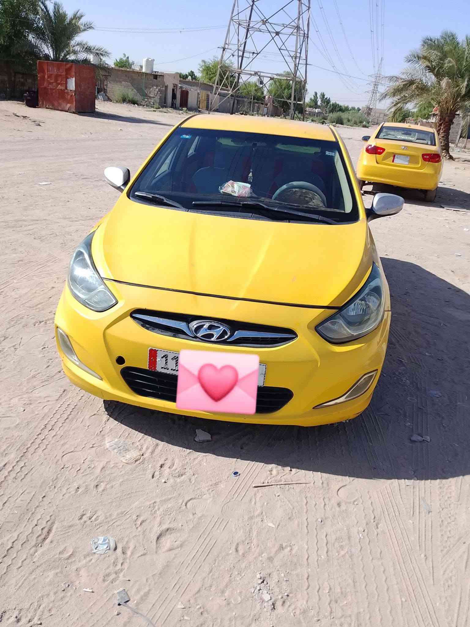 سلام عليكم سياره اكسنت مديل 2013سياره خير من الله تبريد شغال
مكينه وكير مكفولات

 تخم تاير جديد

ومثل متشوفوها بالصوره وبالواقع احله 
للتواصل 
***********
متواجد عله النت وعله الاتصال 

السعر 78 وبيها مجال
