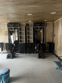 عدنة • ٤ كراسي • نضافة ٨٥٪