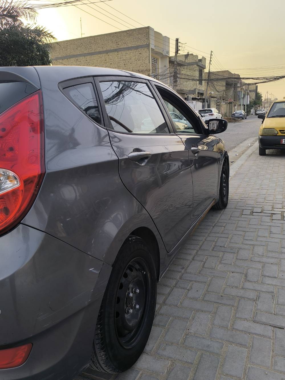 اكسنت هاش باك • موديل ٢٠١٦ • مكفولة