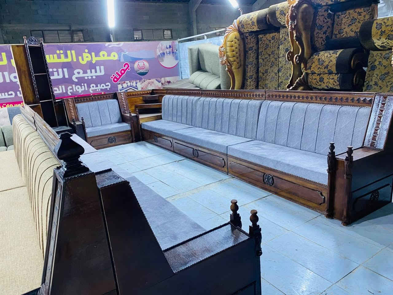 اجمل الموديلات وباانسب الاسعار. 
المتر ٧٠ لف  تفصال 
المتر ٨٠ الف التفصال 
 ايضآ تفصال المتر ١٠٠الف خشب بلا تشريح
تابعني عزيزي 
 سفنج ضغط عالي اكسترا 
ال ب ١٢٥ الصاج 
رجل حسب ختيارك 
وقماش يتواجد 
1...البوهيمي 
2..كتان .
3...الخاولي 
حير ولا تحتار 
... 
هذا الشغل ضمان 4  سنوات 
هديه كوشات وطبله وسطيه 
العنوان خان بني سعد ديالى
للتواصل
اتصال  واتساب 
‏‪***********‬‏
