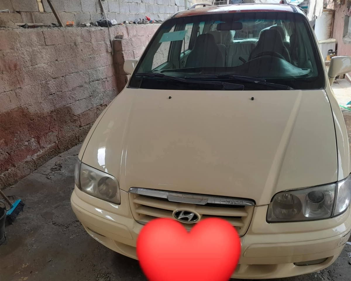 السلام عليكم هونداي تراجيت موديل 2006 رقم بغداد دولي باسمي تحويل مباشر سيارة جاهزه ثلاث قطع تبريد 
7 راكب السعر 65 ورقه وبيه مجال قليل مكانها بغداد مدينة الحرية. الاستفسار 
***********
