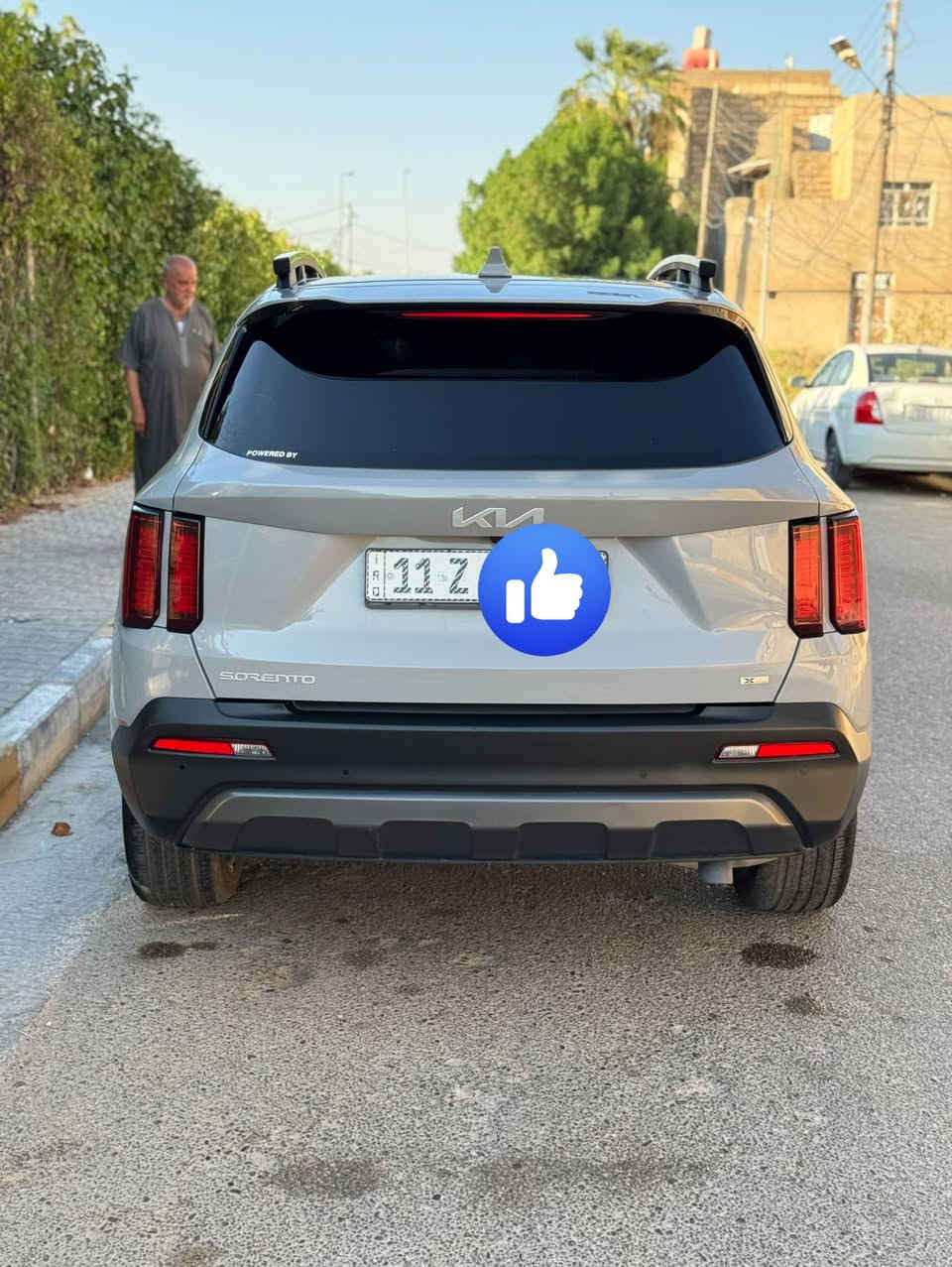 السلام عليكم سورنتو ٢٠٢٣
رقم بغداد بأسمي 
ماشيه ٣٧  
فول مواصفات اكس لاين 
داخل ابيض كشن منفصل 
بنوراما فول فول ميحتاج اكتب مواصفاته موضح يمك 
حادثه جاملغ وبنيد بدون دواخل بدون قطره صبغ نفسهم راجع بارد وصور الحادث مرفقه بالمنشور
   السعر ٢٣٥ وبيه مجال بسيط 
عنوان السياره كربلاء
رقم الهاتف ***********
