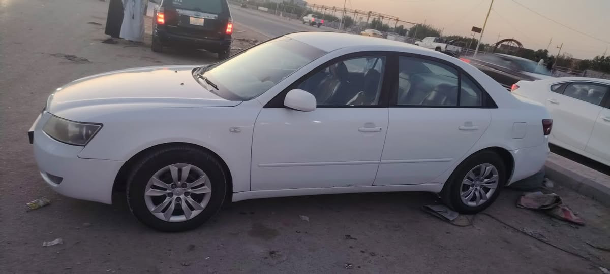 السلام عليكم سوناته ٢٠٠٨للبيع سته سلندر ٣٣٠٠محرك خليجي مصبوغ حزام للجماليه فقط السعر 95وبيها مجال للشراي رقم بابل دولي تحوييل ثاني يوم جديد للستفسار الاتصال ***********
