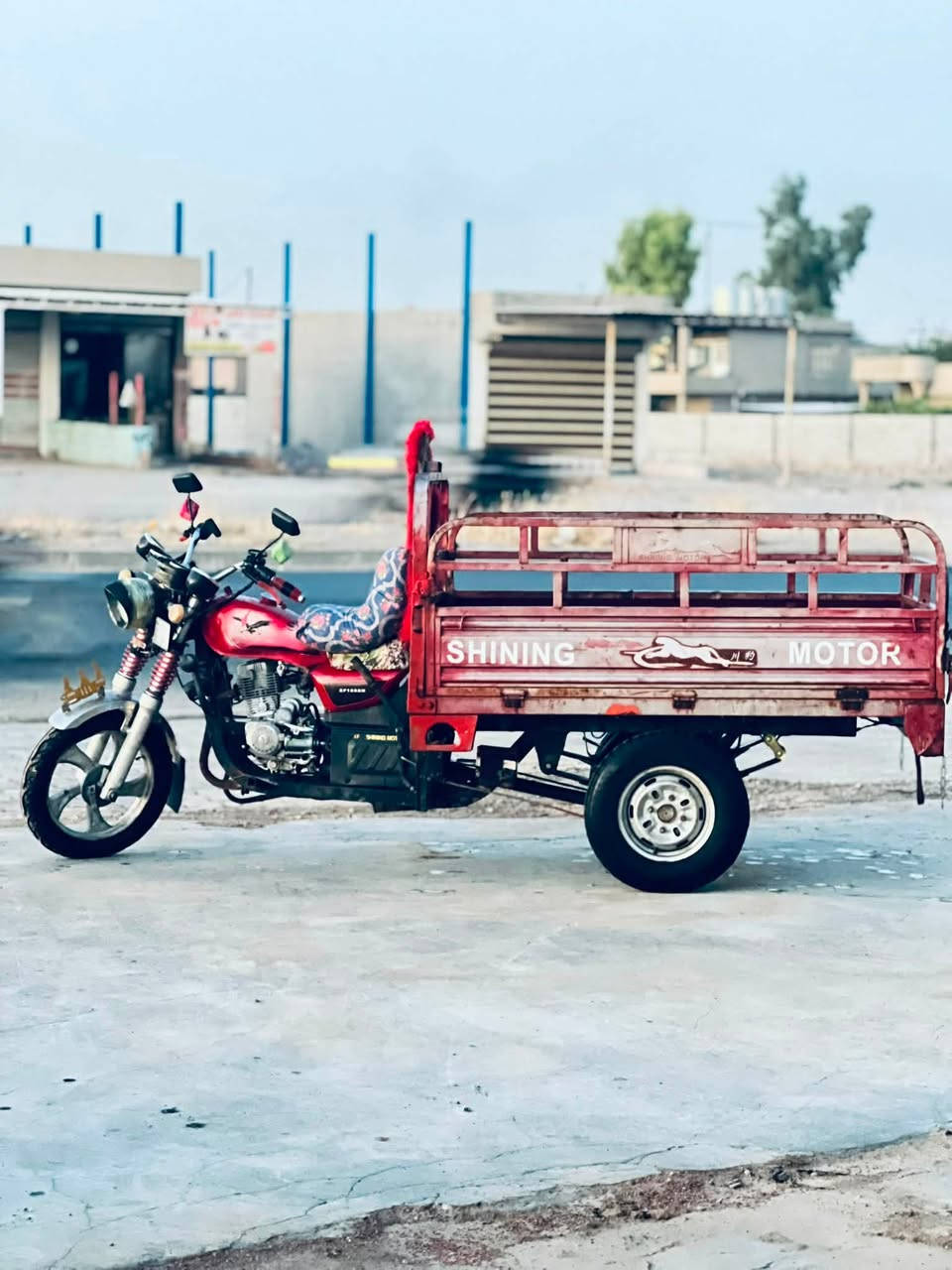 سلام عليكم ستوته لبيع مديل ١٧ مكينه ٢٢كلها شرط ركبه شاصي كهربائيات كلها شقاله ***********
