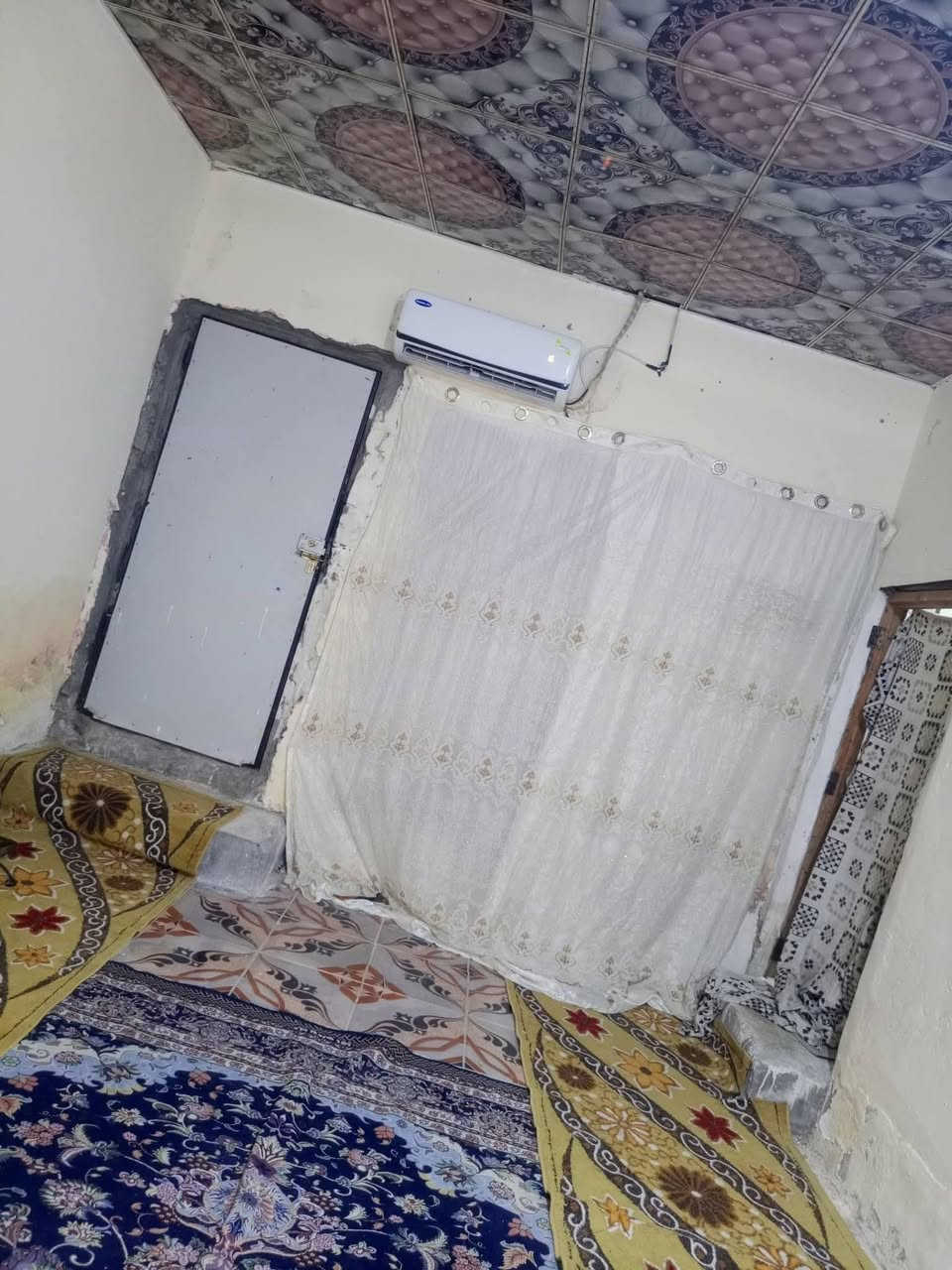 حي لمهندسين • بيت عل شارع • حمامين